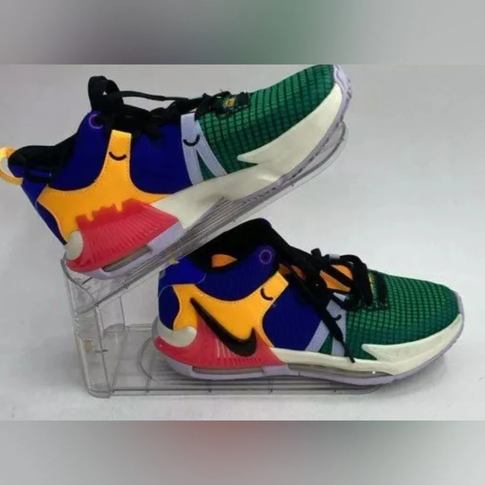 Nike LeBron Witness 7 GS 'Multi-Color Youth Size 7Y  Used Like New MSRP $198 - Picture 2 of 7